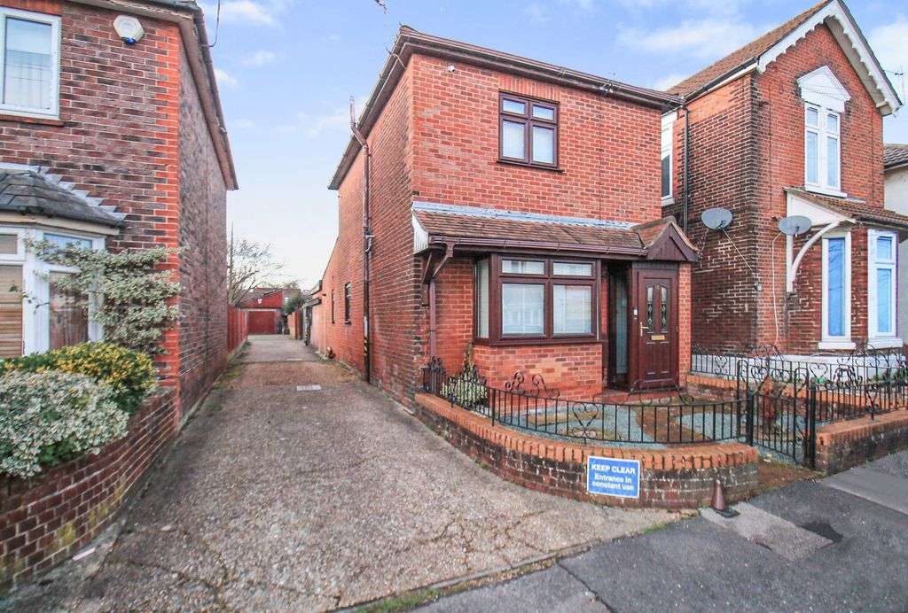 Property photo 1 of 15