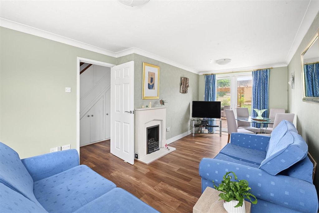 Property photo 3 of 17 Windermere-Road-01.Jpg