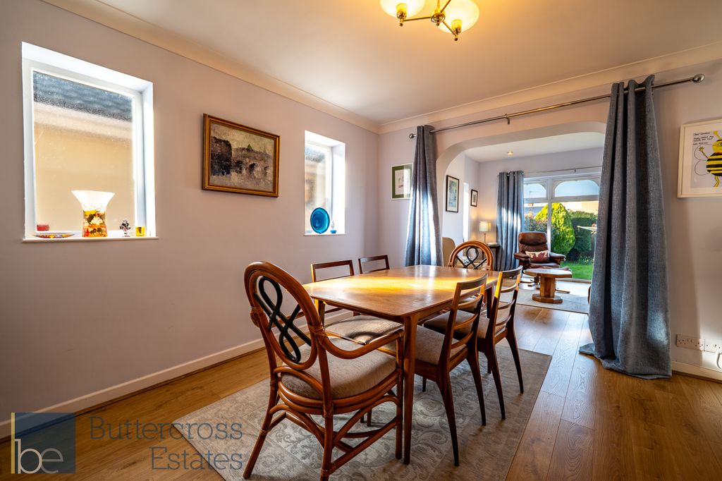 Property photo 3 of 28 Dining Room