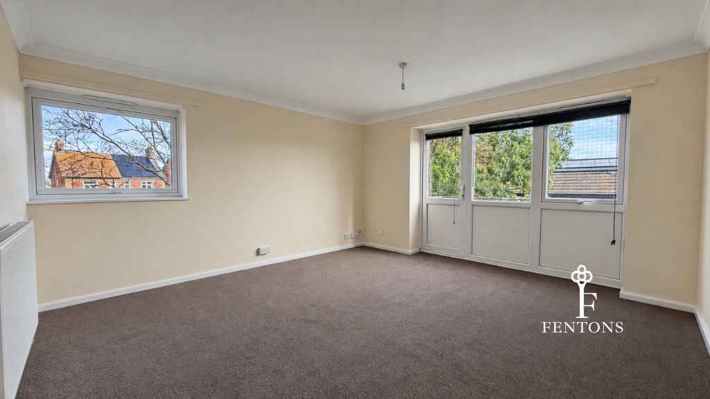 Property photo 3 of 12 Living Room