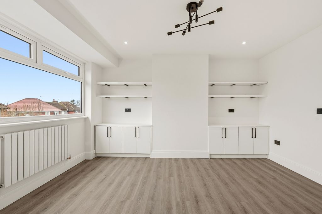 Property photo 2 of 19 Reception / Dining