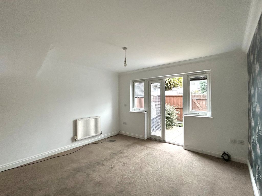 Property photo 2 of 9 Picture 2