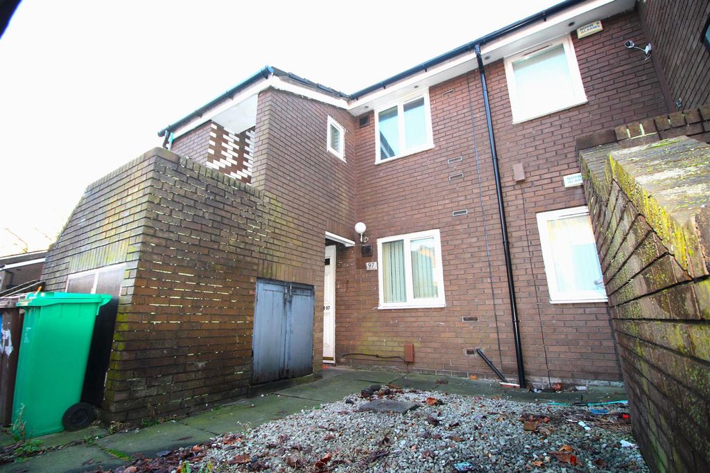 Property photo 1 of 10 Outside 2.Jpg