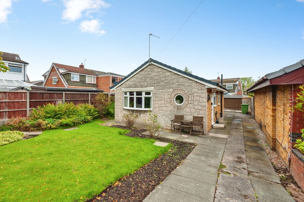 Property photo 1 of 18 Pbox-Img.Jpg