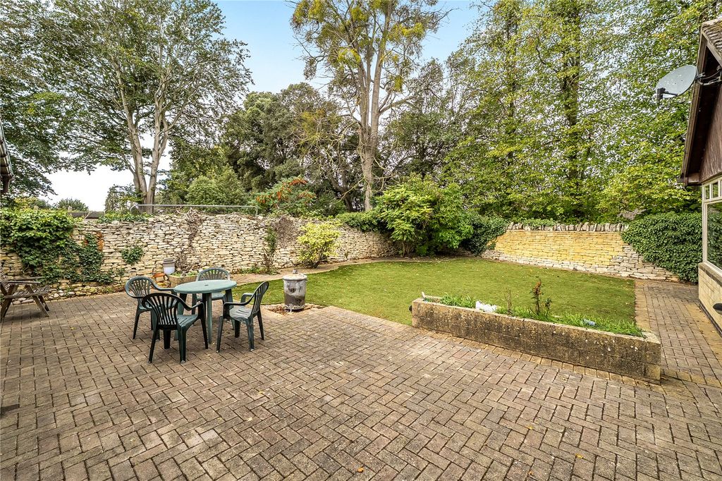 Property photo 2 of 21 Picture No. 08