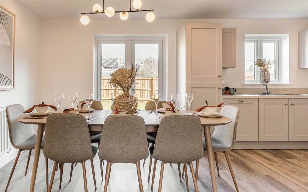 Property photo 3 of 12 Kitchen/Diner