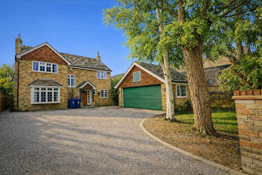 Property photo 1 of 23