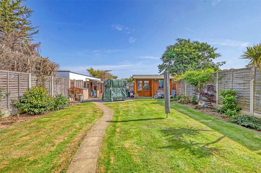 Property photo 2 of 17 Picture No. 19