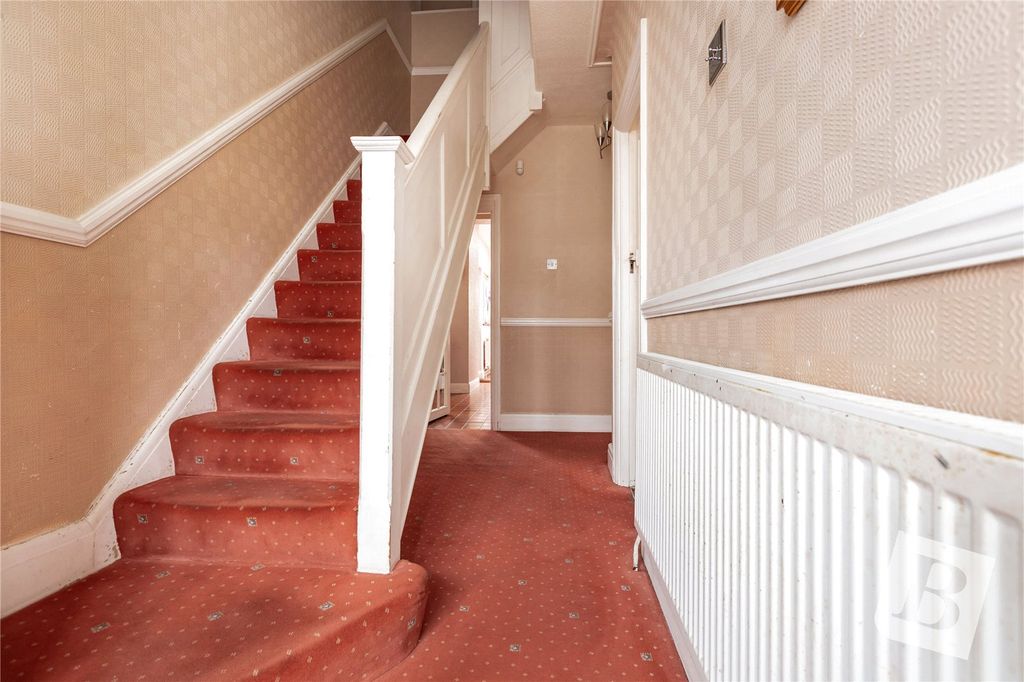 Property photo 2 of 19 Picture No. 11