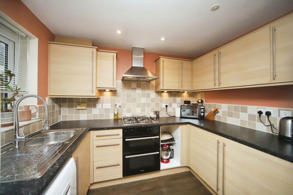 Property photo 3 of 15