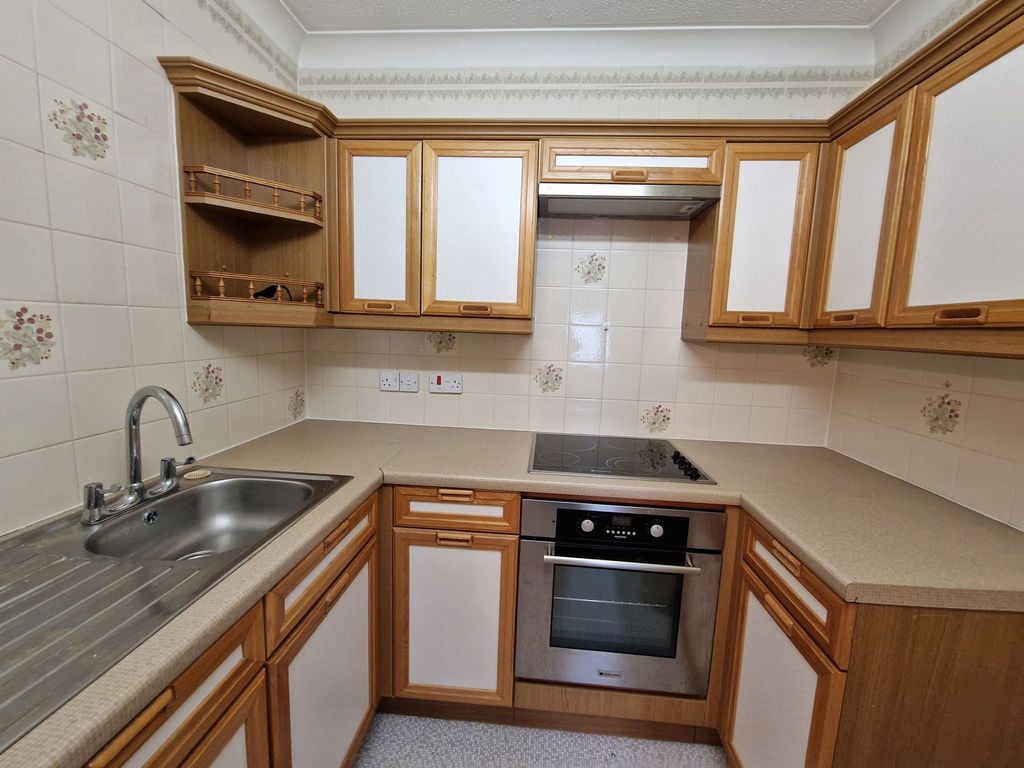 Property photo 3 of 8