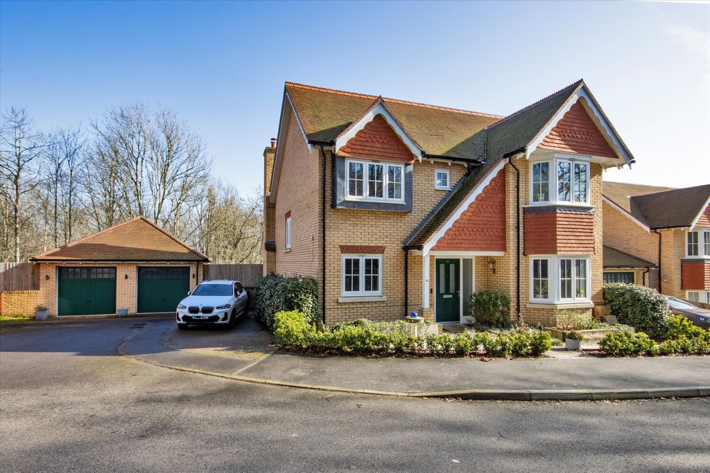 Property photo 1 of 19 Image