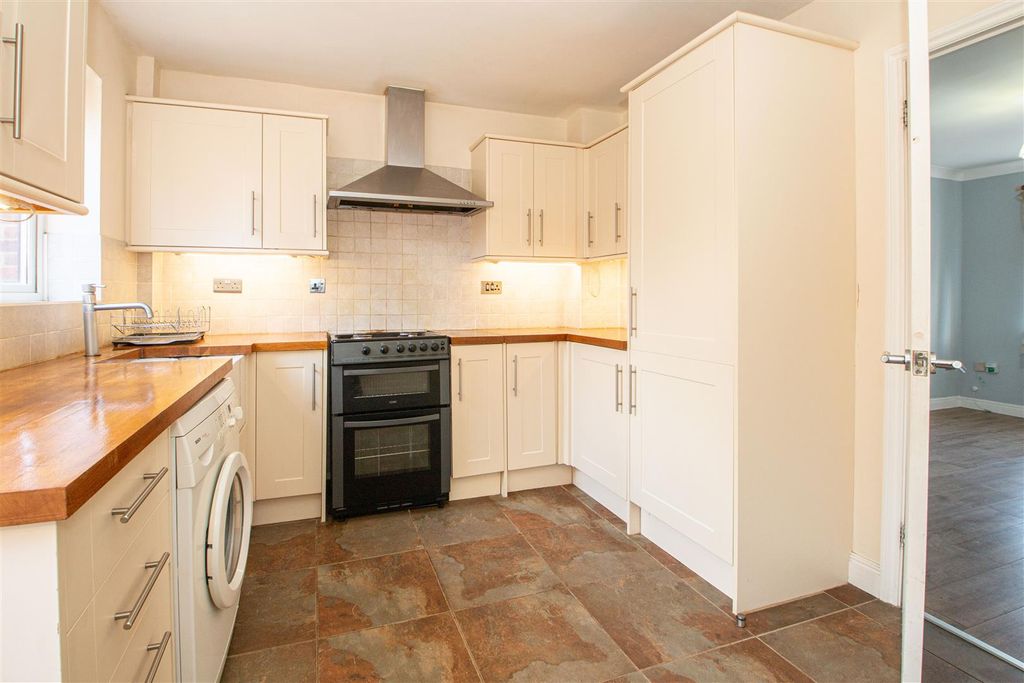 Property photo 2 of 12 20Tred_3.Jpg