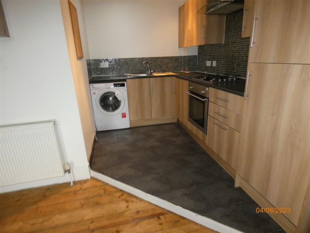 Property photo 1 of 7 P1070177.Jpg