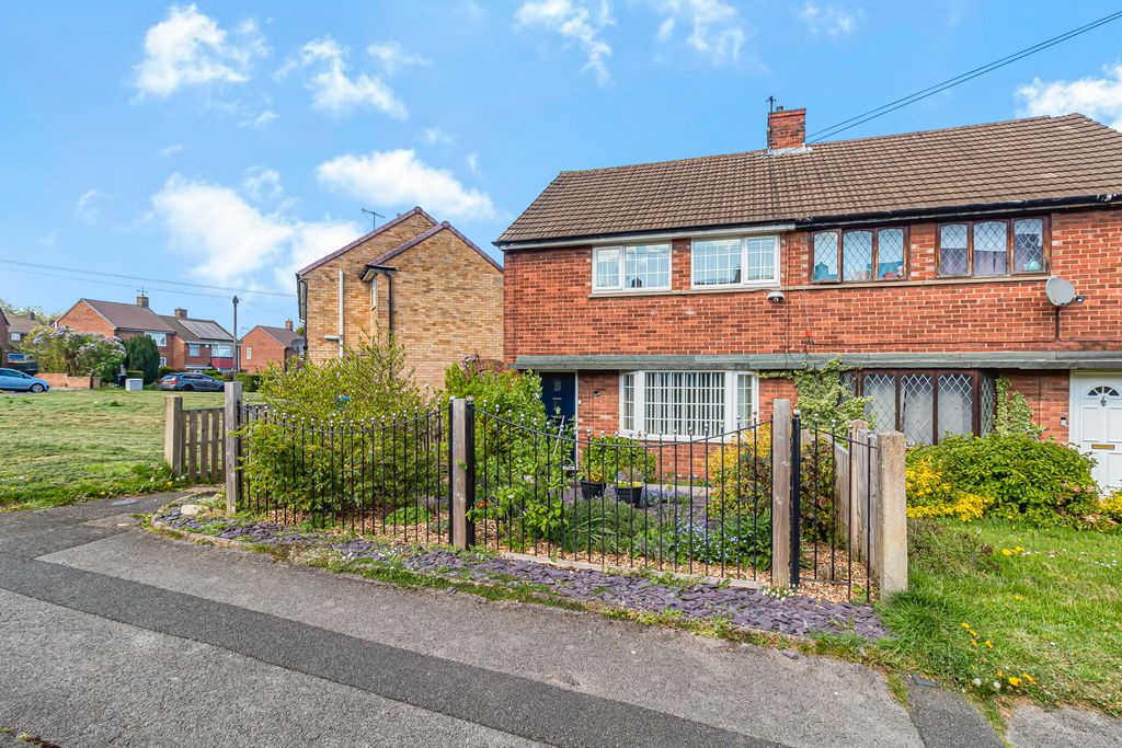 Property photo 1 of 20 Advert-07