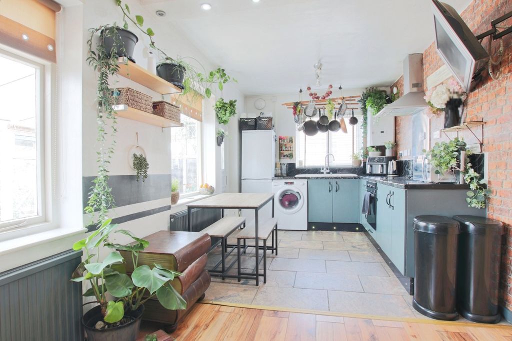 Property photo 3 of 14 5056477