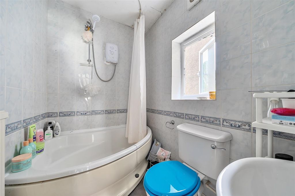 Additional image 6 of 2 bed flat for saleEastfield Road, Cotham BS6