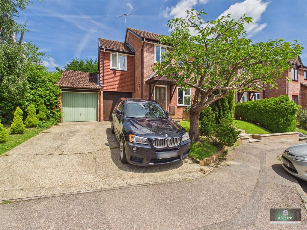 Property photo 1 of 16 Cam02067G0-Pr0305-Still016.Jpg