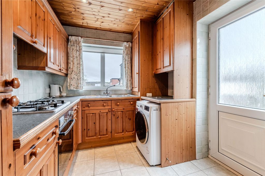 Property photo 3 of 15 Kitchen