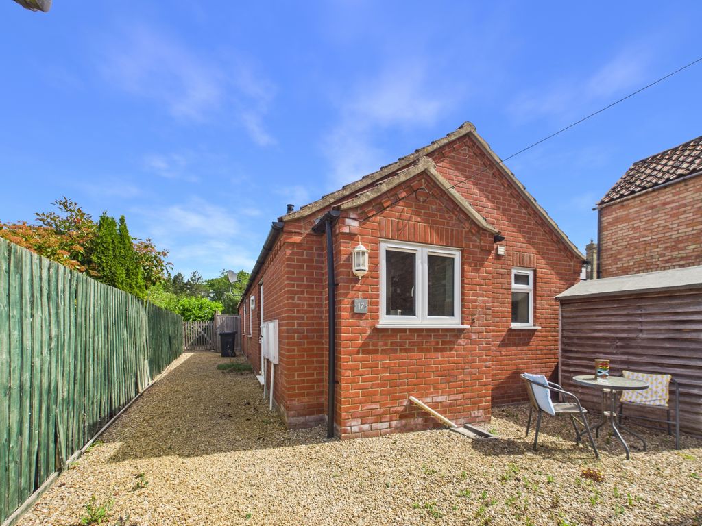 Property photo 1 of 8