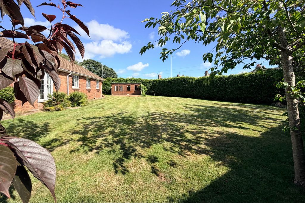 Property photo 2 of 43