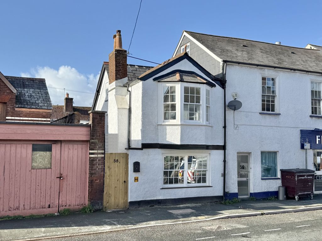 Property photo 1 of 20 Photo 17