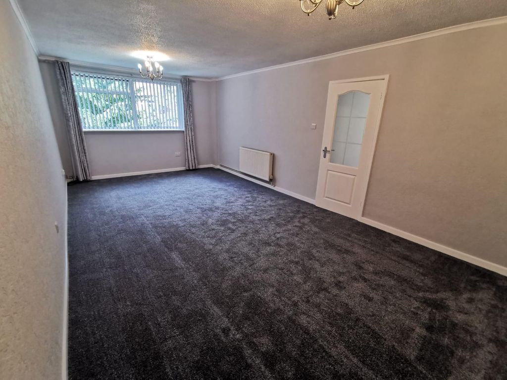 Property photo 2 of 10 Image