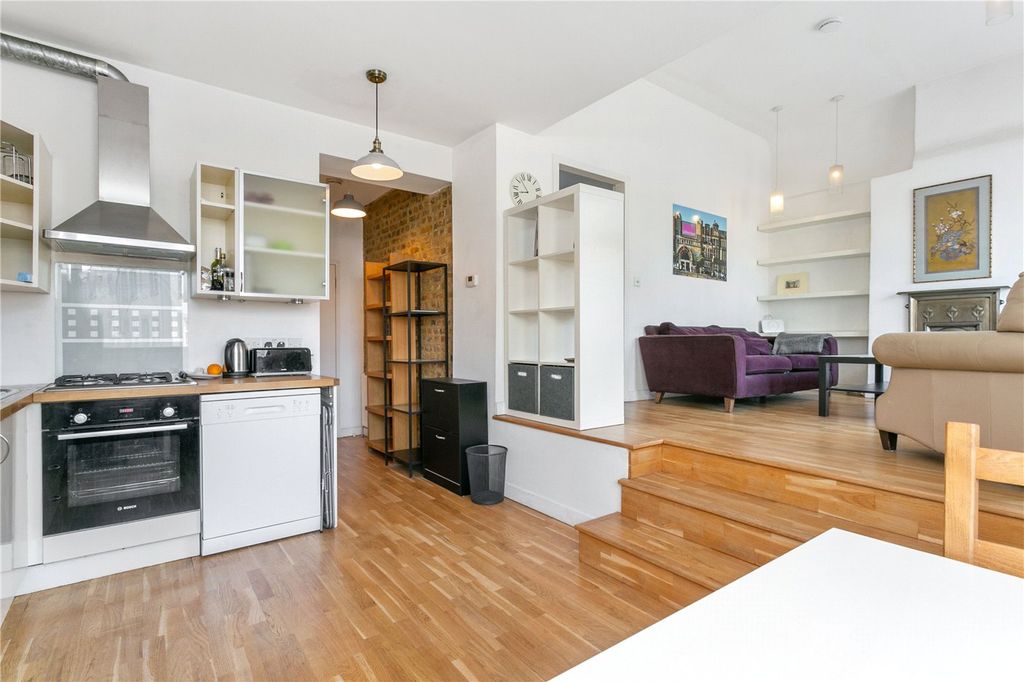 Property photo 1 of 10 Picture No. 05