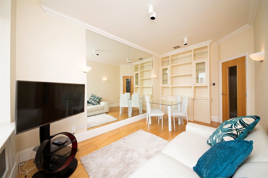 Property photo 2 of 13 Picture No. 02