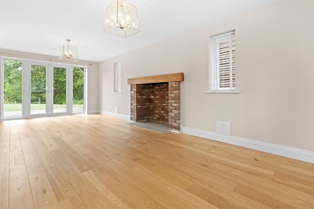 Property photo 3 of 41