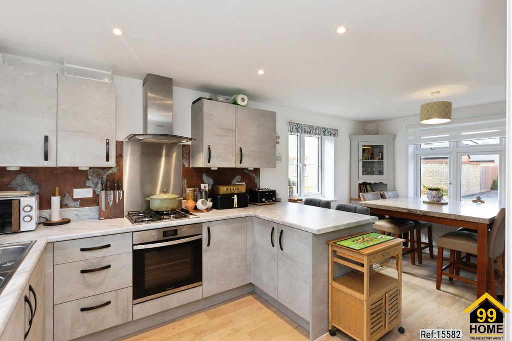 Property photo 3 of 20 Photo 2