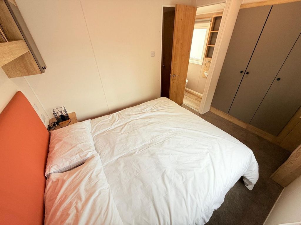 Property photo 3 of 3