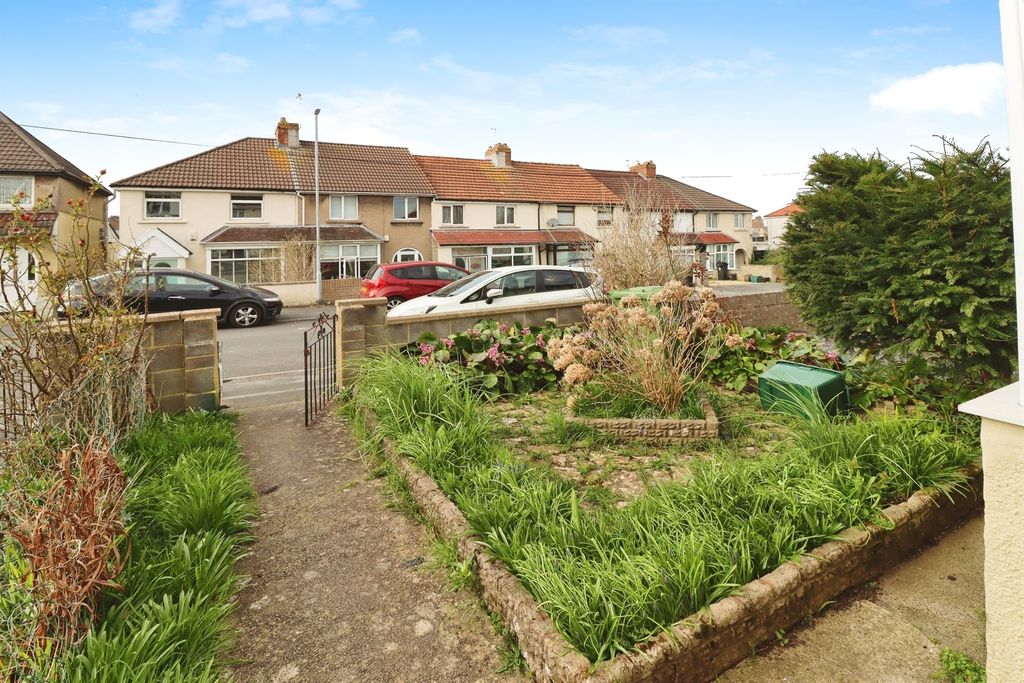 Property photo 2 of 15
