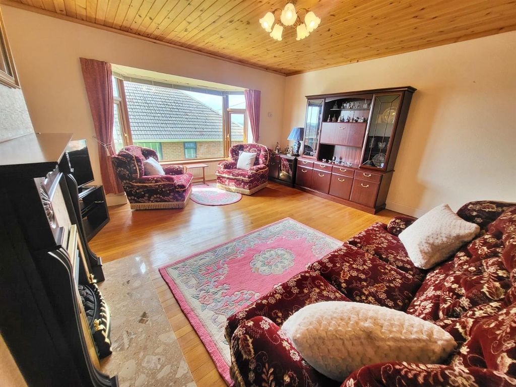 Property photo 3 of 32 34.Jpg