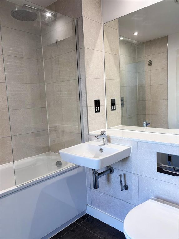 Property photo 3 of 15 Bathroom_1.Jpg