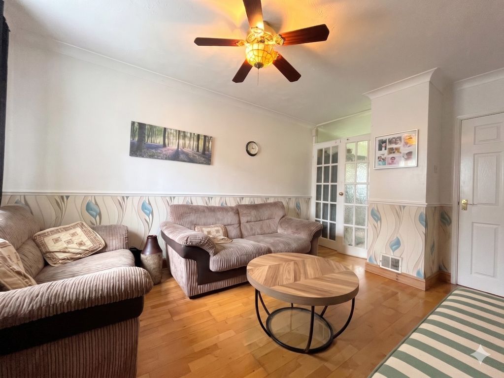 Property photo 2 of 9 5209982