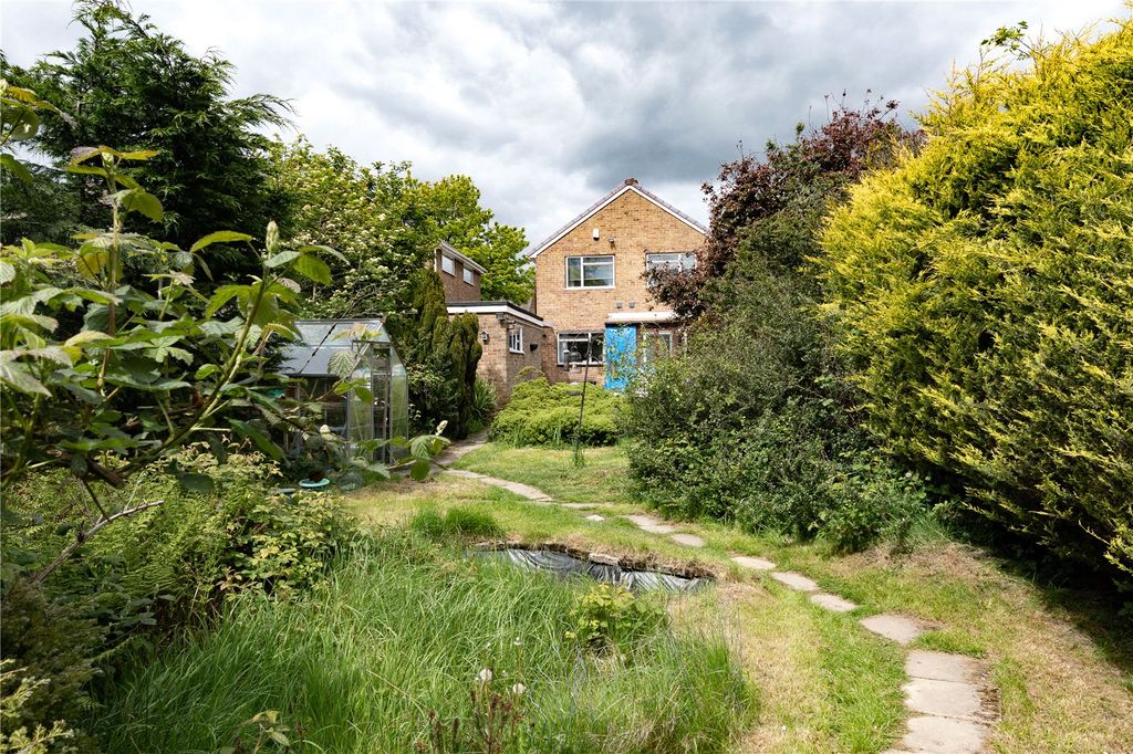 Property photo 2 of 14 Garden