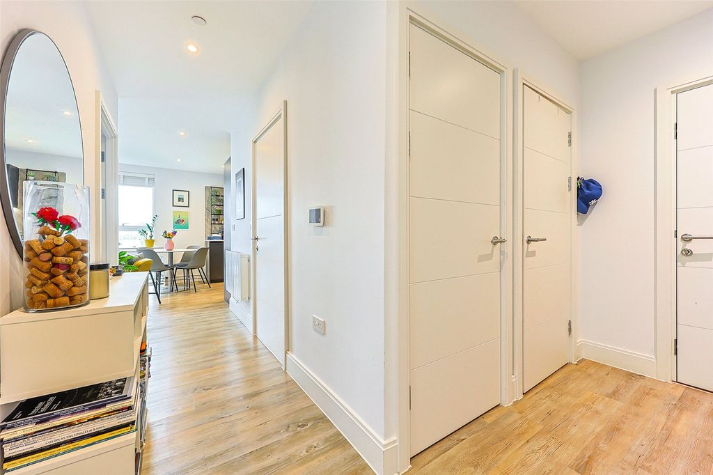 Property photo 3 of 17 Picture No. 14