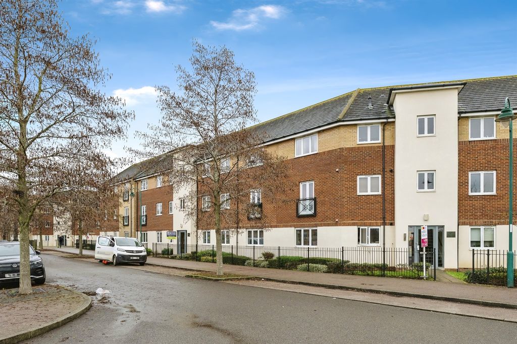 Property photo 1 of 12