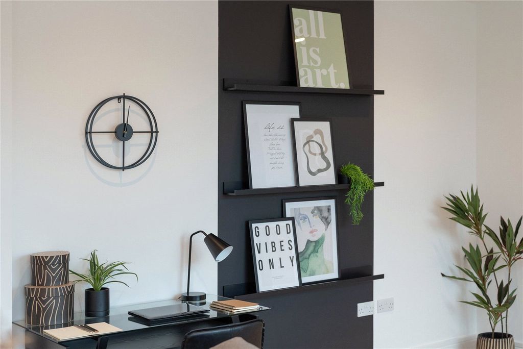 Property photo 3 of 8 Reception Room