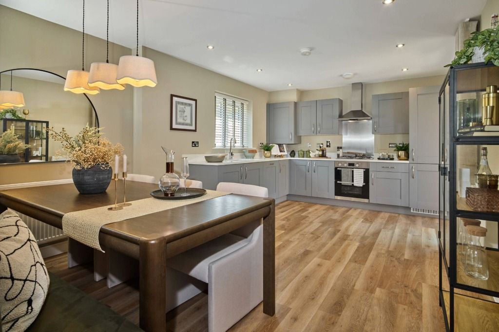 Property photo 2 of 10 Kempthorne Kitchen Dining
