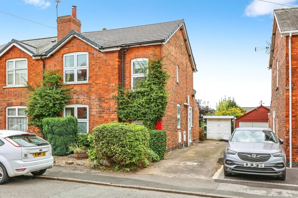 Property photo 1 of 17