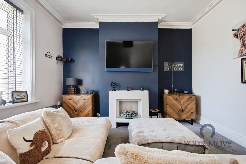 Property photo 3 of 12 Pbox-Img.Jpg
