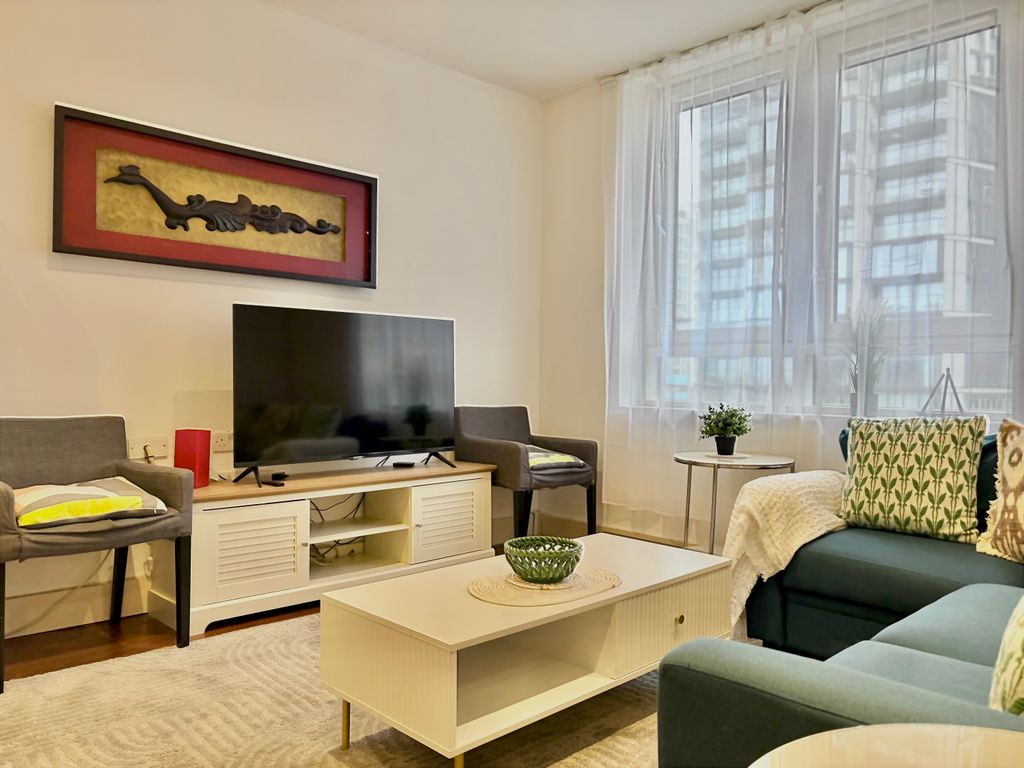 Property photo 2 of 10 Living Room