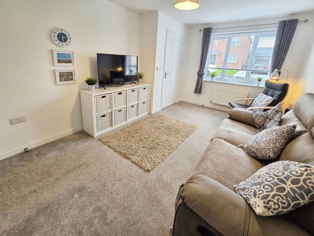 Property photo 3 of 15 Pbox-Img.Jpg