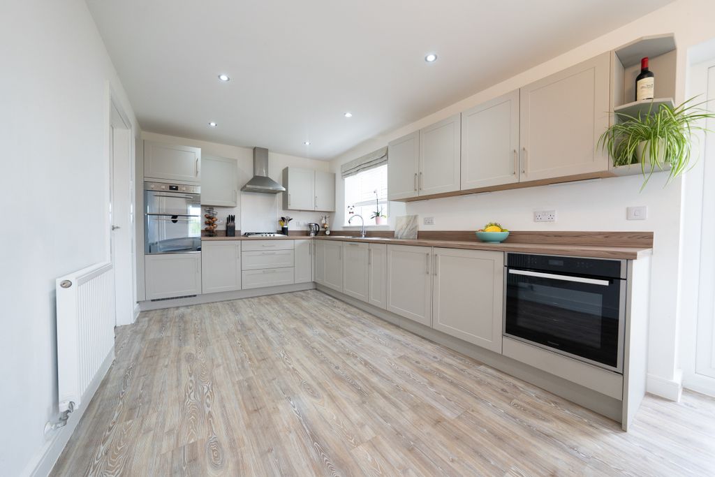 Property photo 2 of 23 Dsc02980