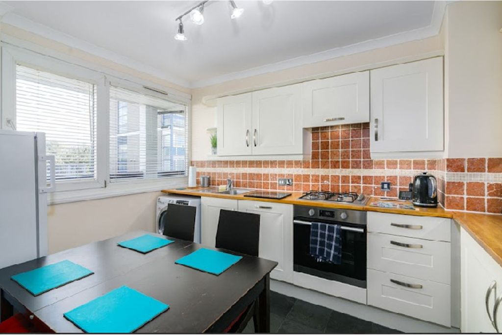 Property photo 2 of 16 Kitchen