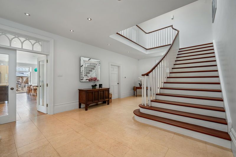 Property photo 2 of 49 Photo 34