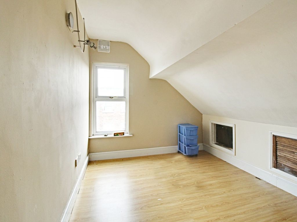 Property photo 3 of 11 Photo 3