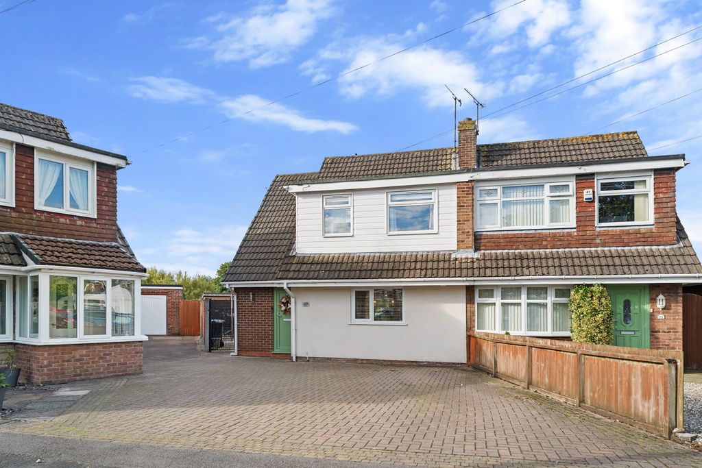 Property photo 3 of 34
